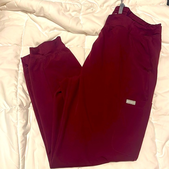 Pants - Maevn large scrub jogger style bottoms burgundy